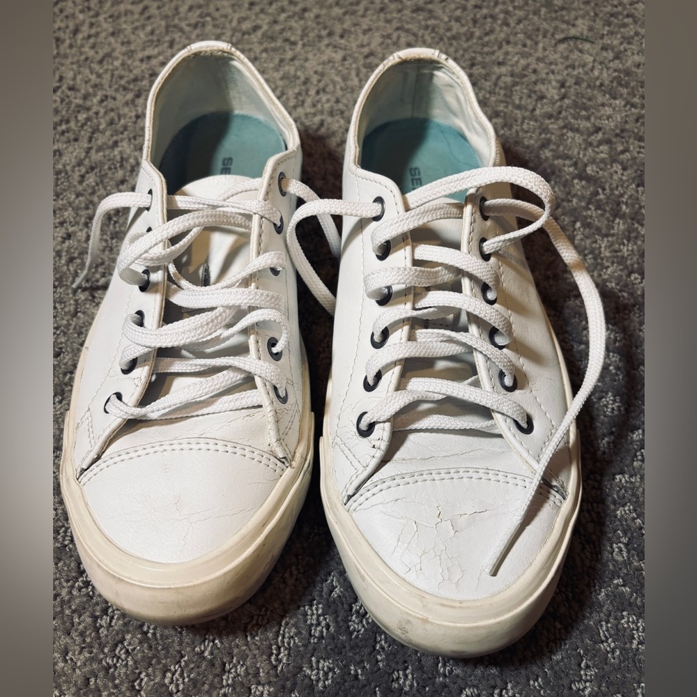 SeaVees Crosby Sneaker Woman Size 8 Boatcore Cottagecore Preppy Gorpcore Casual